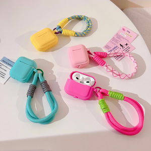 Funda Protectora de TPU Suave y Colorida para Auriculares con Correa Corta de Nylon para AirPods Pro 2 3 4, Diseño Protector - Product Image 1