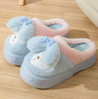 Produit très vendu Pantoufles mignonnes Pantoufles avec animaux pour enfants Pantoufles en peluche pour la famille