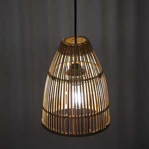 โคมไฟระย้าไม้ไผ่ทอแบบ E27 LED ทรงกลมหัวเดียวสำหรับบ้าน ห้องนอน ระเบียง ร้านน้ำชา - Product Image 1