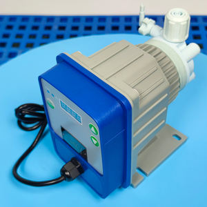 विभिन्न रासायनिक एजेंटों को वितरित करने के लिए प्लास्टिक pvc से बना है जो विभिन्न रासायनिक एजेंटों को वितरित करने के लिए मैन्युअल रूप से विनियमित है - Product Image 3