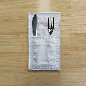 Vente en gros de serviettes de mariage en lin et coton brodées ensemble de poche à couverts couleur moderne formelle fête signature poche serviette - Product Image 2