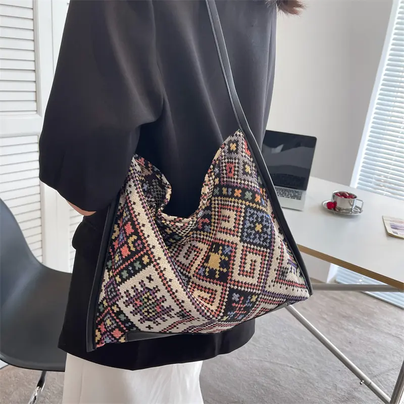 Jr 2022 Hot Selling Luxury Casual Folding Eco Promotional Customised Ethnic Travel Large Canvas Tote Bag Hands Bags For Females