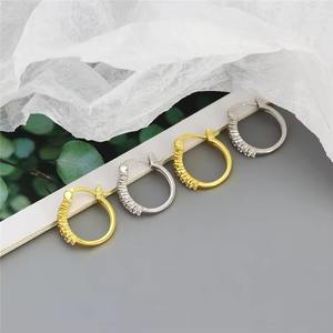 Mode bijoux fins à la mode géométrique 18K plaqué or laiton brillant cristal boucles d'oreilles unisexe - Product Image 3