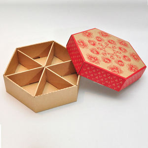 กล่องของขวัญทรงหกเหลี่ยมแบบใหม่ ฝาและฐาน กล่องกระดาษแข็งอย่างดี บรรจุภัณฑ์ของขวัญ กล่องช็อกโกแลตแบบมีฝาและฐาน พร้อมโลโก้สั่งทำ - Product Image 3