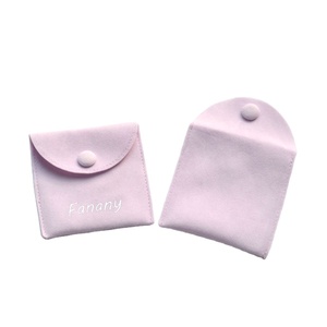 Bolsa de Joyería de Gamuza Color Lavanda Violeta con Logotipo Personalizado, Bolsa para Anillos con Botón de Presión de Tela - Product Image 6
