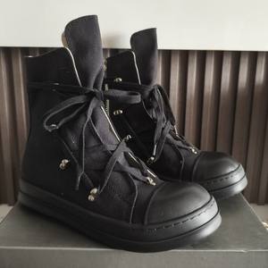 Классические высокие модные парусиновые туфли для мужчин и женщин кроссовки с толстой подошвой, увеличивающие рост, полностью черные пятиконечные звезды, массивные - Product Image 2