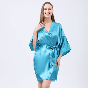 Al por mayor, sexy bata de noche tipo kimono de seda satinada, corta, para boda, damas de honor y novias, de color liso, para mujer - Product Image 1