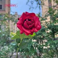 Super Rabatt Großhandel Langstielige Künstliche Rosen Echt Aussehende Große Blumen Rote Rose für Heim Haus Tischdekoration