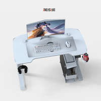 Bureau de jeu de nouvelle génération avec hauteur réglable et accessoires de jeu intégrés pour une configuration de jeu complète