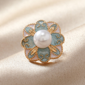 Vintage Floral imitação esmalte colar Pin Buckle para as mulheres elegante liga anti-exposição camisa pérola xale crachá chapeamento - Product Image 6