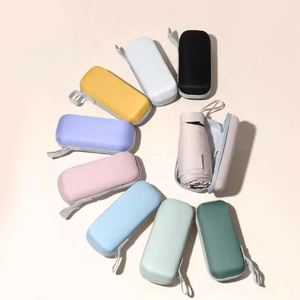 Sombrilla de Bolsillo UV Mini Portátil para Mujer, Sombrilla Plegable Compacta de 6 Pliegues con Revestimiento Negro, Logotipo Personalizado Minimalista, Diseño Pequeño - Product Image 1