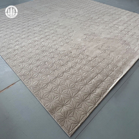 Tapis réversible imperméable antidérapant de luxe moderne à rayures noires et blanches, résistant au feu, écologique et adapté aux animaux domestiques