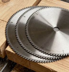 Hoja de sierra circular BC para cortar tablas de madera maciza sin desbaste ni rebabas - Product Image 1