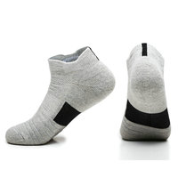 Chaussettes de basketball pour hommes, à fond éponge antidérapant, chaussettes de sport courtes, chaussettes d'extérieur en tissu éponge, chaussettes d'élite à séchage rapide pour la course estivale
