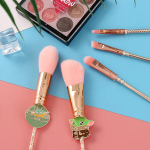 Juego de pinceles de maquillaje de Star Wars, Set de 5 brochas de maquillaje con mango de Metal, dibujos animados, Mandalorians, maestro Yoda, regalo para fanáticos - Product Image 2