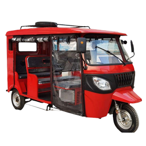 Tricycle motorisé populaire à moteur 200CC refroidi par eau, type Tuk Tuk, pour le transport de passagers - Product Image 3