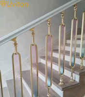Balustrades de balcon en gros d'usine garde-corps d'escalier en aluminium arc-en-ciel Design personnalisé avec verre de couleur dégradé