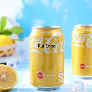 Hong Kong <span class=keywords><strong>CocaCola</strong></span> Soda Sabor a limón 330ml Versión de Hong Kong Bebida carbonatada de limón - Product Image 4