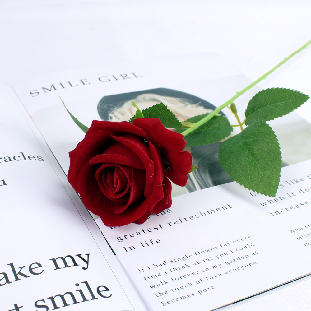 Cascade populaire* Mini Rose en velours