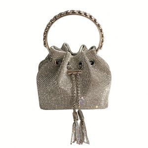 Glamorous Glitter <b>Large</b> Capacity Pearl <b>Bow</b> Chain Heart Lock Pu Shoulder Bag Daily Commute Elegant Ladies Crossbody Bag - Product Image 4