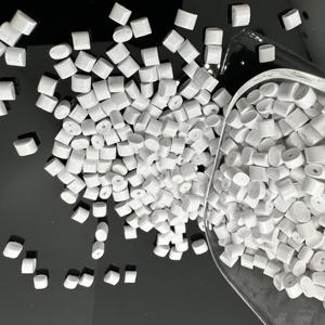 Gránulos de Plástico ABS Reciclado Resistentes al Desgaste: Materiales de Inyección para Interiores de Automóviles y Carcasas de Herramientas Eléctricas - Product Image 2