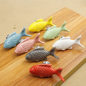 มือจับตู้เซรามิค Good Writer รุ่น 1017 สีปลาคาร์พหญ้า แบบรูเดียว สำหรับลิ้นชักและบานประตู - Product Image 4