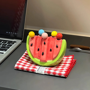 Fourchettes à fruits d'été en forme de pastèque, sabres à fruits mignons en acier inoxydable de qualité supérieure pour enfants avec pot de rangement en céramique, usage domestique - Product Image 4