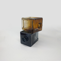 Bouteille diffuseur de parfum en verre transparent carrée de 300 ml, personnalisable avec impression sérigraphique et bouchon en liège