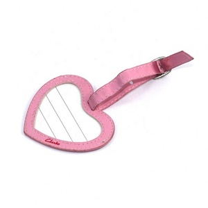 Etiqueta de equipaje en forma de corazón de cuero Pu, accesorios de equipaje de avión personalizados, tarjeta de envío - Product Image 3