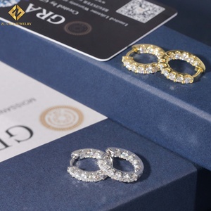 Pendientes de Aro Redondos de Plata de Ley 925 con Baño de Oro y Diamantes de Moissanita VVS de Lujo, en Oferta - Product Image 2