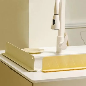 1 pièce Pare-éclaboussures en silicone pour évier de cuisine, barrière anti-éclaboussures étanche pour lavabo - Product Image 3