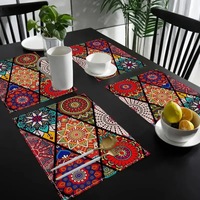 Ensemble de 4 sets de table en polyester, motifs géométriques à carreaux imprimés, sets de table en lin, lavables, résistants à la chaleur, tissu technique