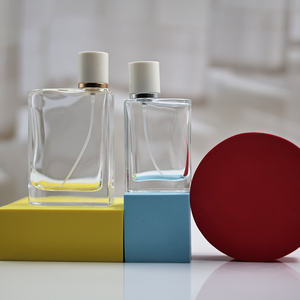 Popular Luxurious 25ml and 50ml Rectangle Shape Transparent <b>Empty</b> Glass <b>Perfume</b> <b>Bottles</b> with Silk Screen Printing - Product Image 4
