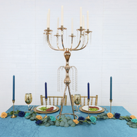 Meubles de banquet, périphériques de banquet, décorations de table Centre de table Candélabre avec cristaux suspendus-Or