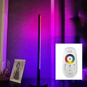 Nuovo RGB magica di colore Nordic minimalista lampada da tavolo A LED protezione degli occhi camera da letto letto di riempimento luce atmosfera lampada da tavolo