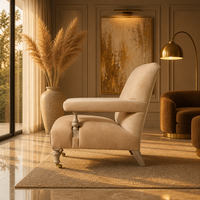 Fauteuil en cuir haut de gamme, confortable, avec dossier incliné et accoudoirs rembourrés, idéal pour suite d'hôtel de luxe