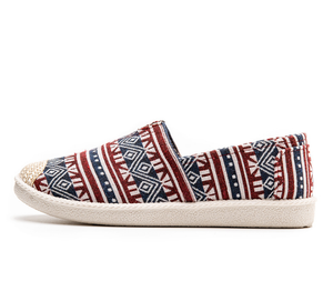 ขายตรงจากโรงงาน รองเท้าผ้าใบลำลองผู้หญิงรุ่นใหม่ล่าสุด ใส่ได้ทั้งฤดูใบไม้ผลิและฤดูร้อน เข้าได้กับทุกชุด สวมใส่ง่ายและมีสไตล์ - Product Image 6