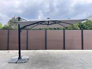 Grand <span class=keywords><strong>parasol</strong></span> carré de 3m pour meubles de jardin en porte-à-faux <span class=keywords><strong>Parasol</strong></span> de terrasse bon marché avec frange pour hôtel et extérieur - Product Image 4