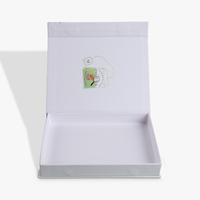 Boîte cadeau magnétique pliable personnalisée en lamination mate de luxe bon marché populaire avec votre propre logo pour l'emballage de cadeaux de Noël