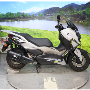 TORST per 23 <span class=keywords><strong>Modelli</strong></span> <span class=keywords><strong>Yamaha</strong></span> XMAX300 Barra di Protezione Faro Anteriore Anti-Caduta Paraurti SH226 Staffa Laterale Modificata in Alluminio per Protezione Anticaduta 1 - Product Image 4
