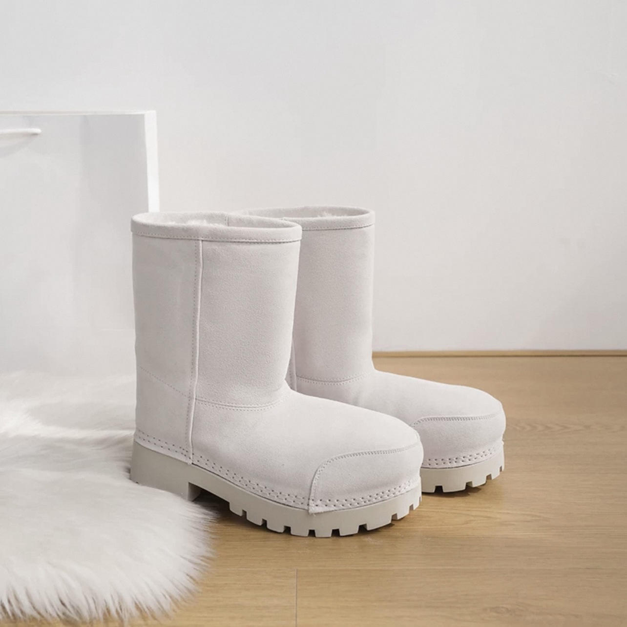 Z1230BT01 White Mid boots