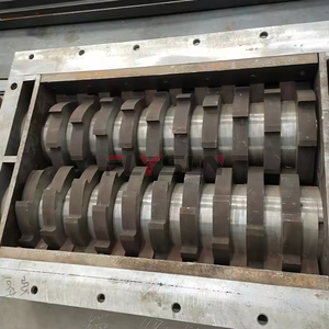 Grand déchiqueteur commercial à double arbre Machine de traitement des déchets robuste pour sac tissé de meulage de déchets de coton polyester plastique - Product Image 3