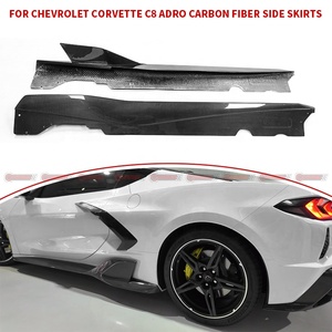 Faldones Laterales de Fibra de Carbono Seca de Calidad Superior Estilo Adro para Chevrolet Corvette C8 - Product Image 4