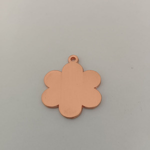 מדליות מתכת מוזהבות בהתאמה אישית למתנות - Product Image 5