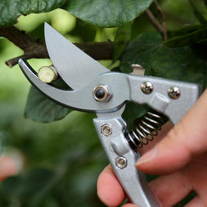 Cisailles de jardinage Mountain Wisteria V9, lame de 70 mm, structure papillon en acier allié, pour couper les plantes de 10 à 20 mm - Product Image 1