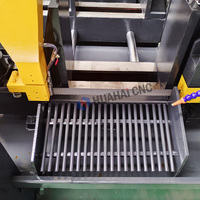 Scie à ruban horizontale à double colonne entièrement automatique GZ4250 pour la découpe des métaux avec moteur de 5,5 kW, tensionnement manuel, CNC