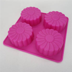 Usine vente Silicone gâteau <span class=keywords><strong>moule</strong></span> <span class=keywords><strong>moule</strong></span> beignet grand rond cuisson fleur moules Silicone 4 pouces pour gâteau - Product Image 5
