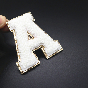 Özel sıcak 3d puf marka adı mektubu ve numarası demir On nakış yamalar - Product Image 4