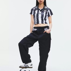 เสื้อฟุตบอลและฮอกกี้สไตล์วินเทจสำหรับผู้หญิง ยี่ห้อ American Retro Manufacturer แบบซับลิเมชั่น  รุ่น Maglie Da Calcio Club - Product Image 5