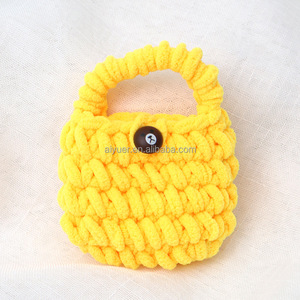 Mini bolsas de almacenamiento de llaves de ganchillo hechas a mano, bonitas monederos de cumpleaños Art <span class=keywords><strong>Deco</strong></span>, estuches para auriculares para hombres, bolso de mano hecho con leche - Product Image 5
